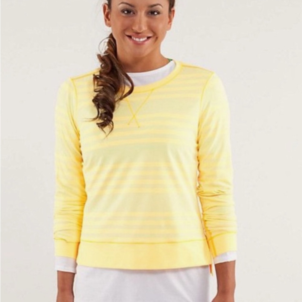 Lululemon Run: Warm Up Crew Yellow Stripe. Size 6